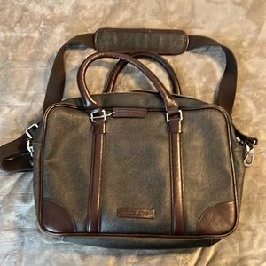 Wilson’s Leather computer bag
